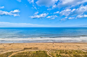 Golden Sands 712
